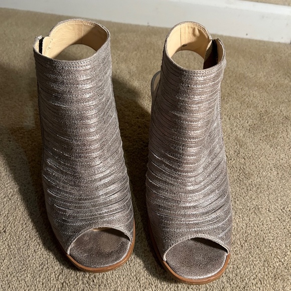 Paul Green Open Toe Gray Wedges - Picture 1 of 5
